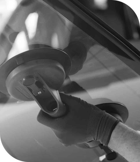 Windscreen Repairing - Dynamic Glass Services in Salamander Bay, NSW